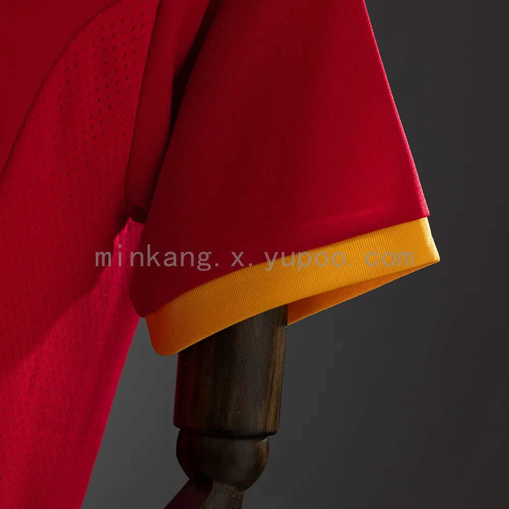 Retro Spain 2002 home