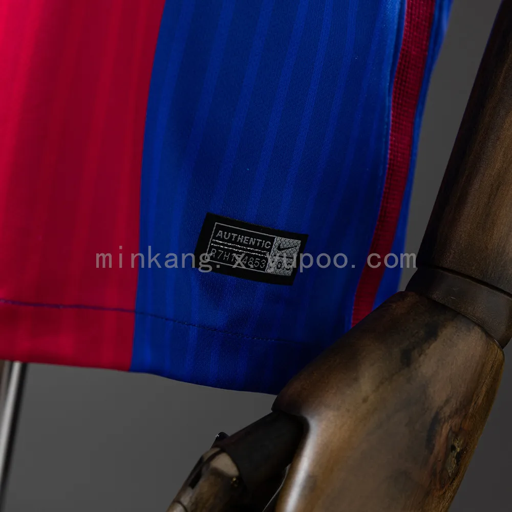 Retro Barcelona 16/17 home