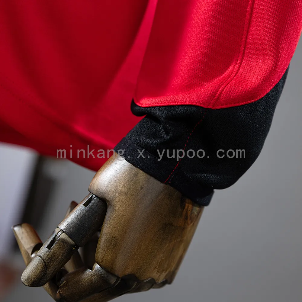 Retro M-U long sleeve 02/04 home