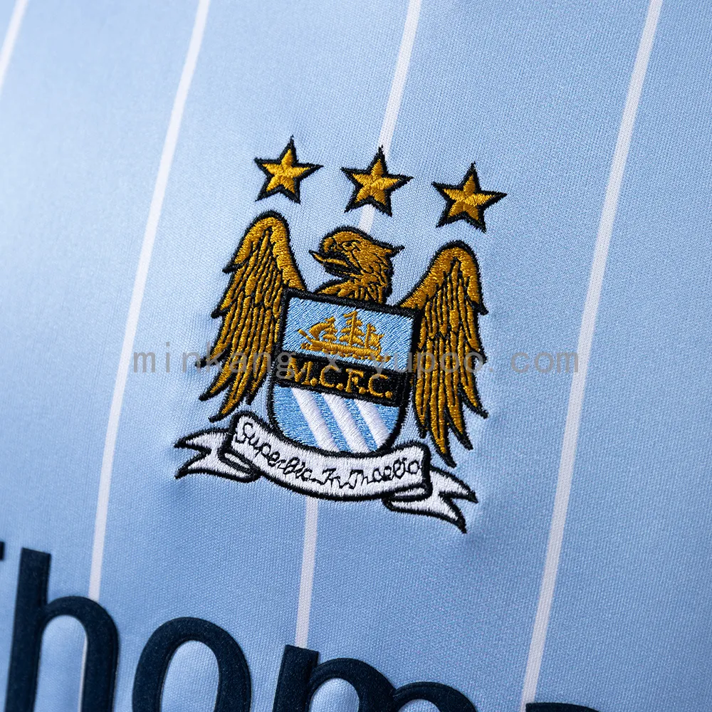 Retro 08/09 Manchester City home — 2/2