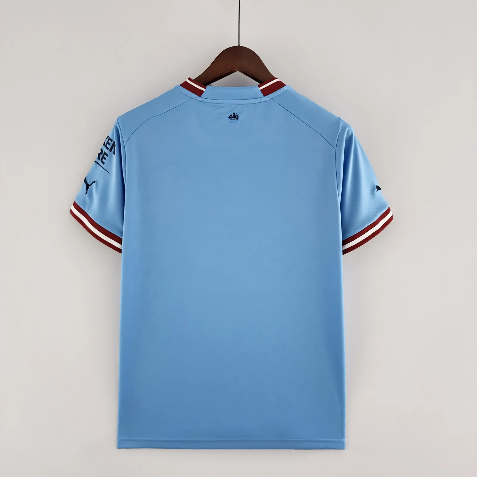 22/23 Manchester City home — 1/2