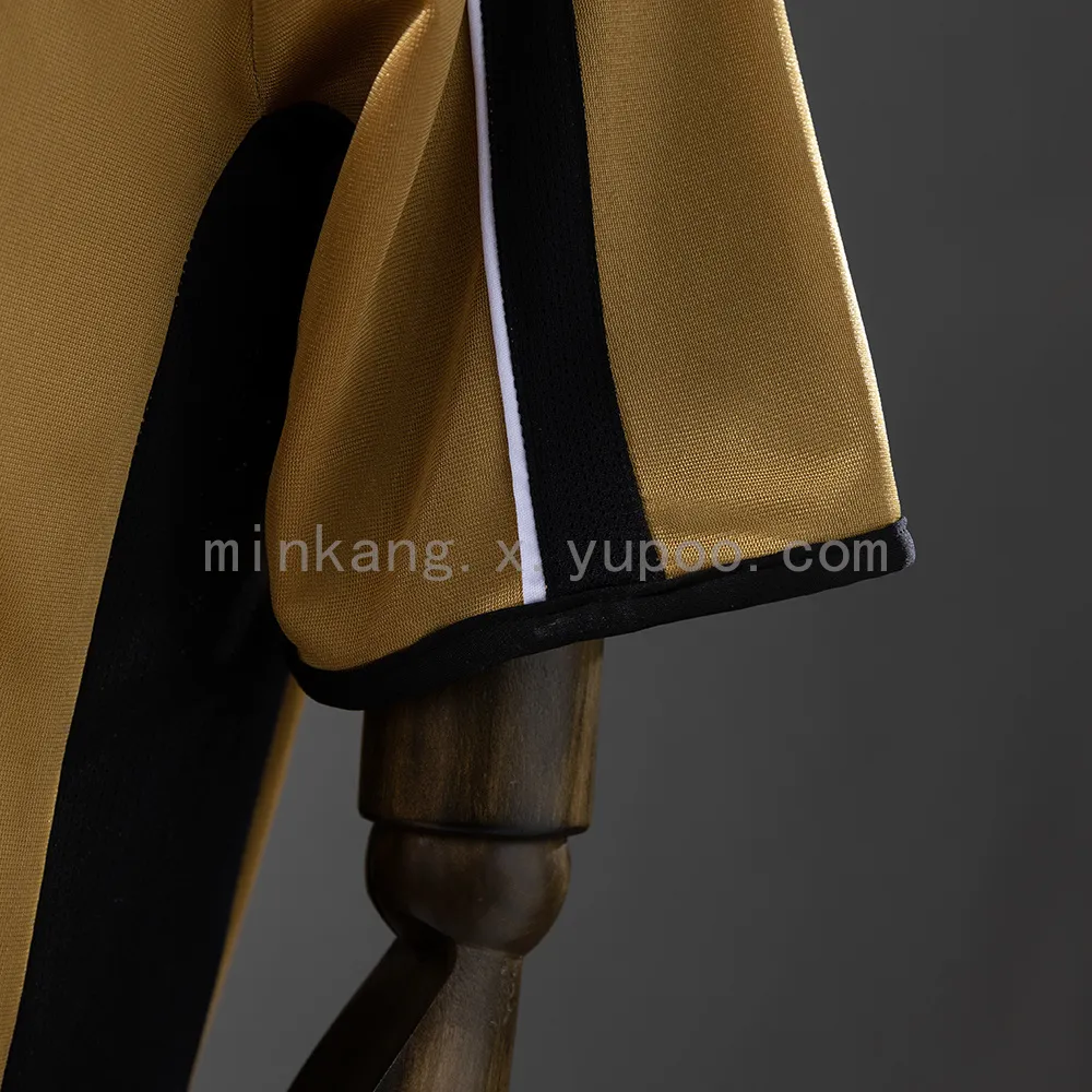 Retro M-U 01/02 100th Anniversary Edition — 2/2
