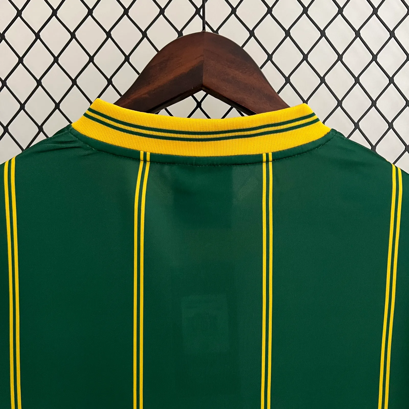Retro Leicester City 1984 Away — 2/2
