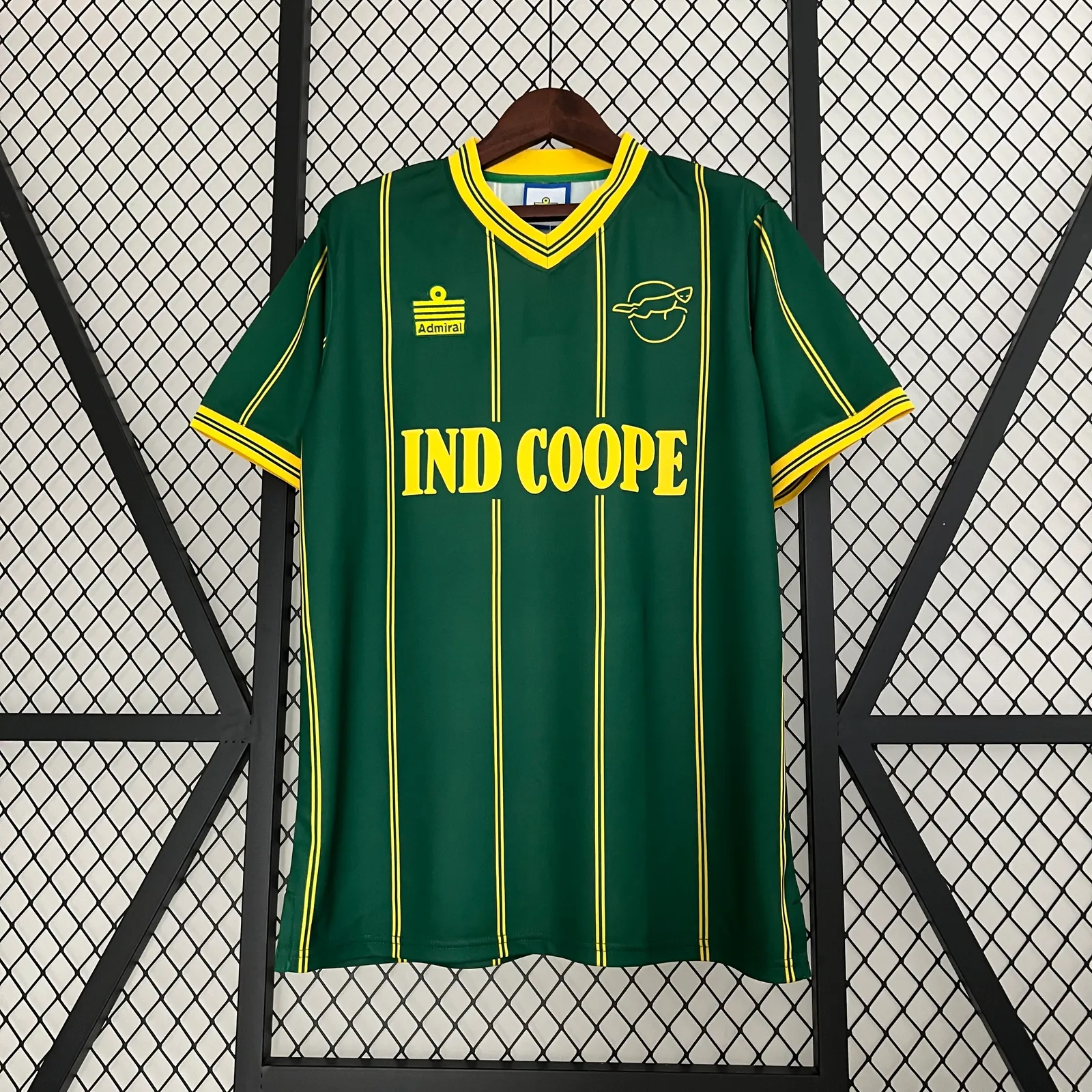 Retro Leicester City 1984 Away