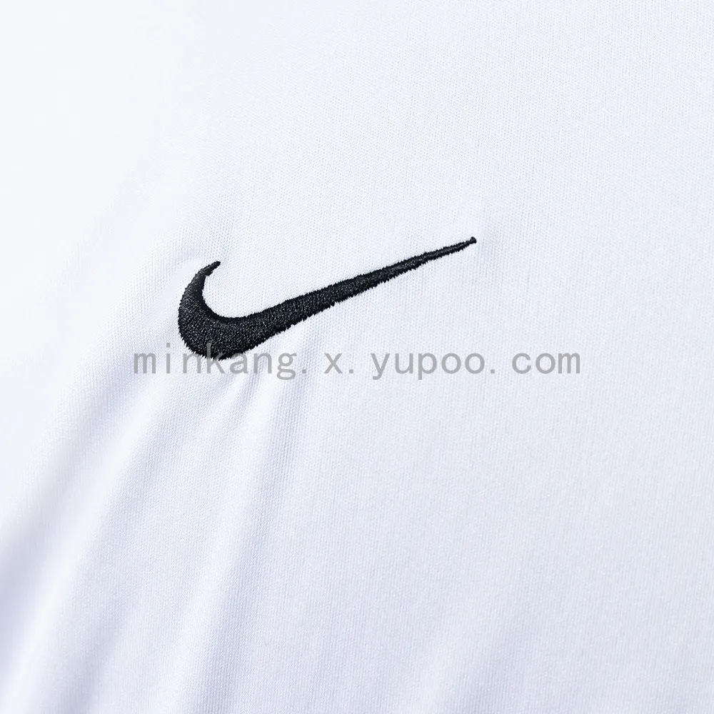 Retro M-U 02/03 Away — 2/2