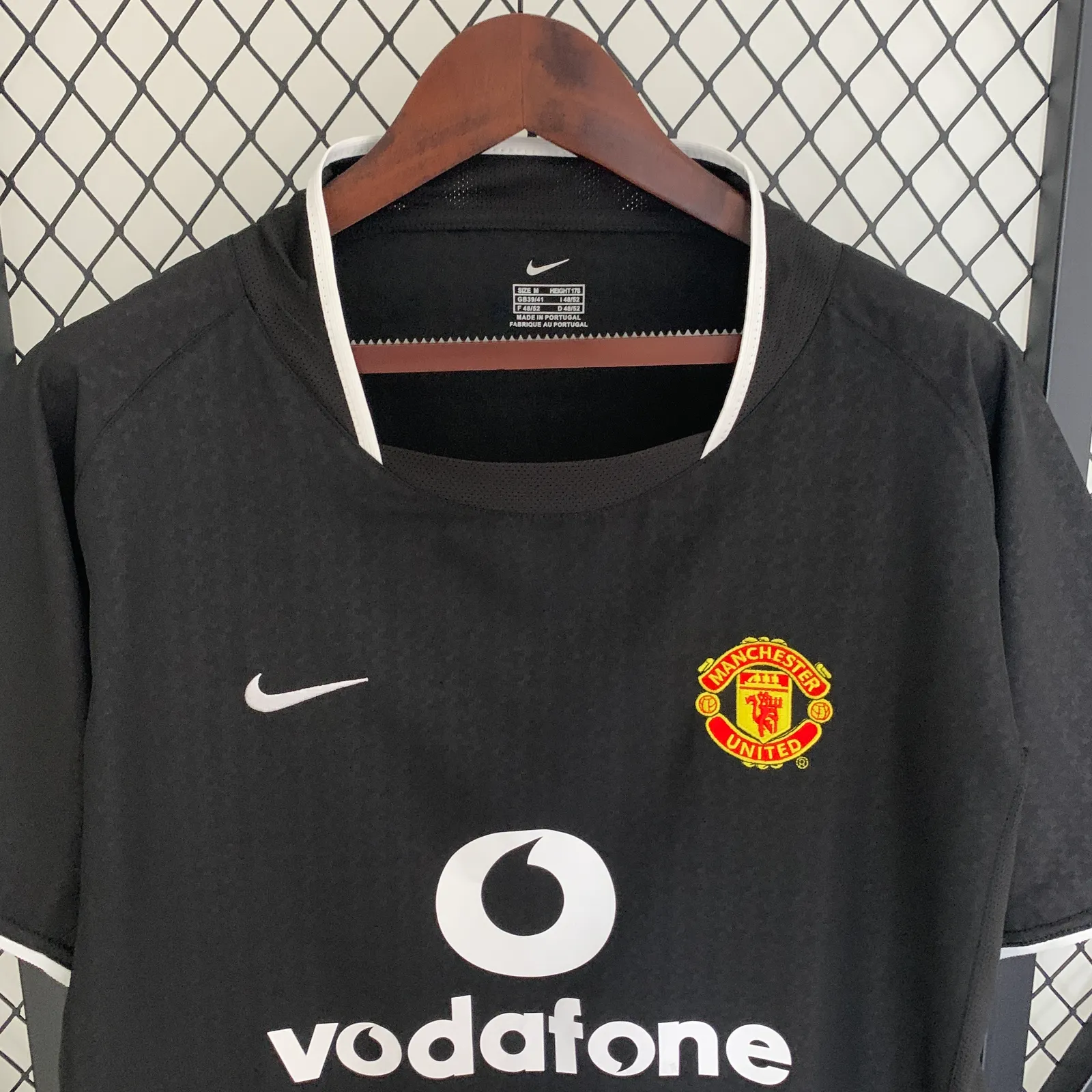 Retro M-U 03/04 Away
