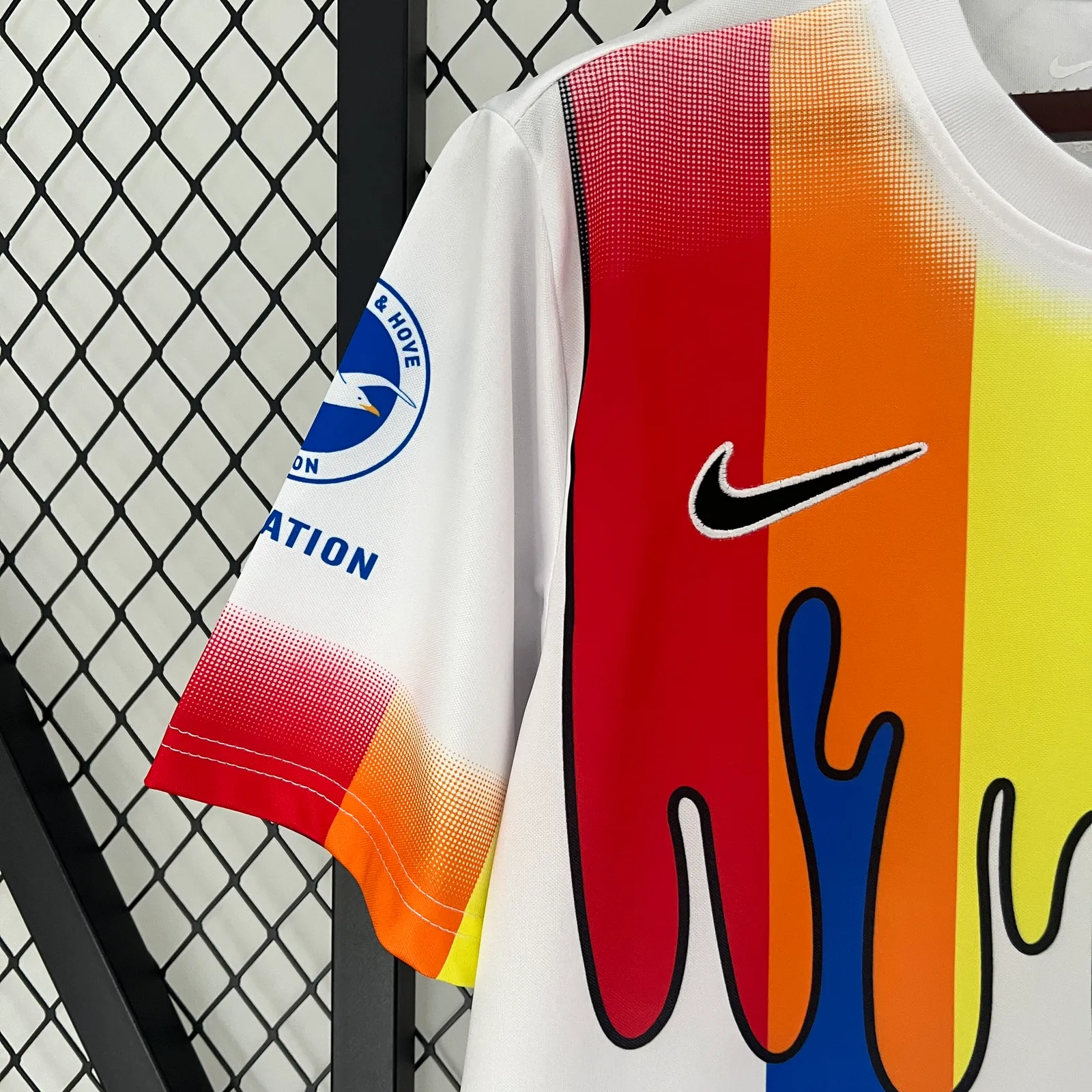 24/25 Brighton Training Wear — 1/2