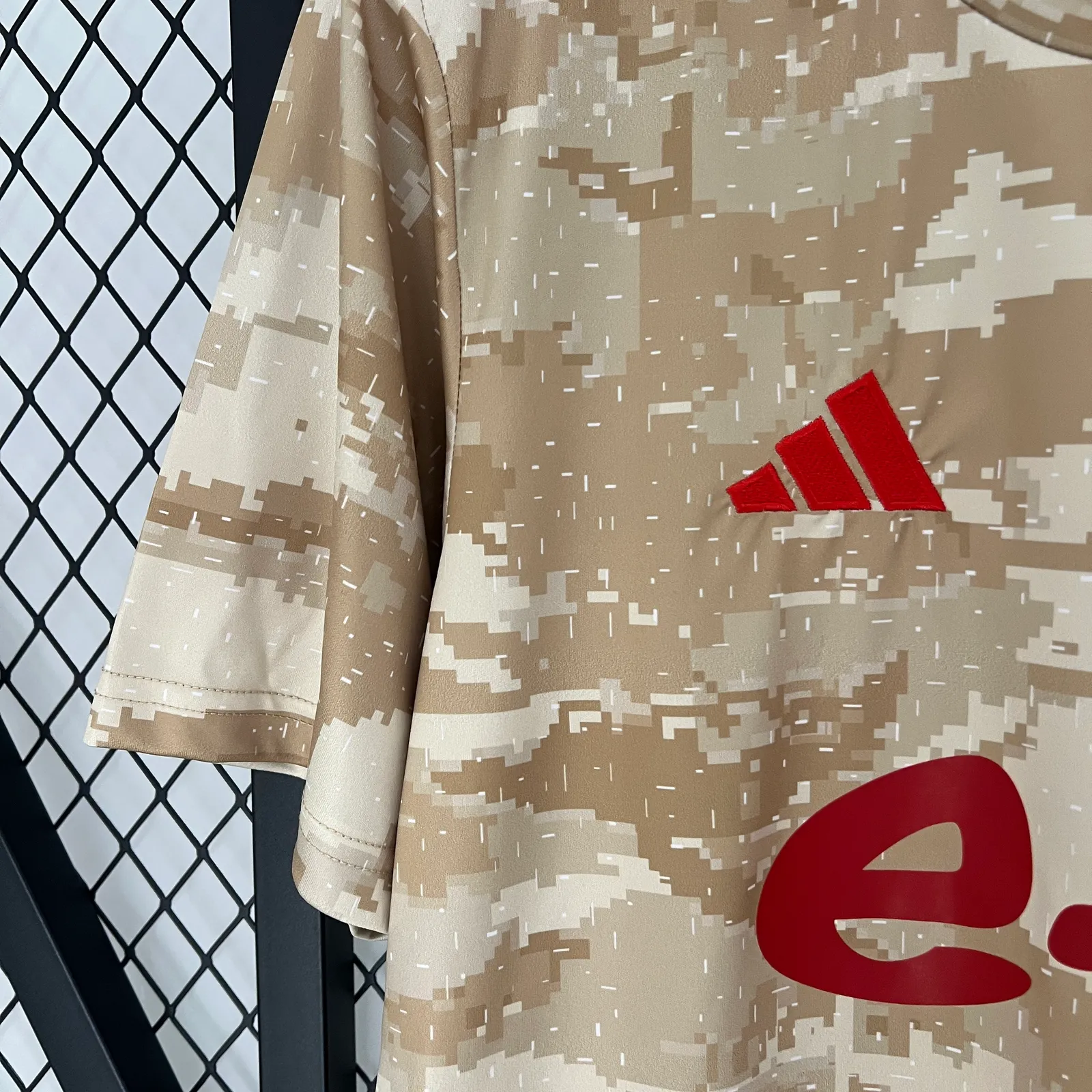 23/24 Nottingham Forest Training Wear