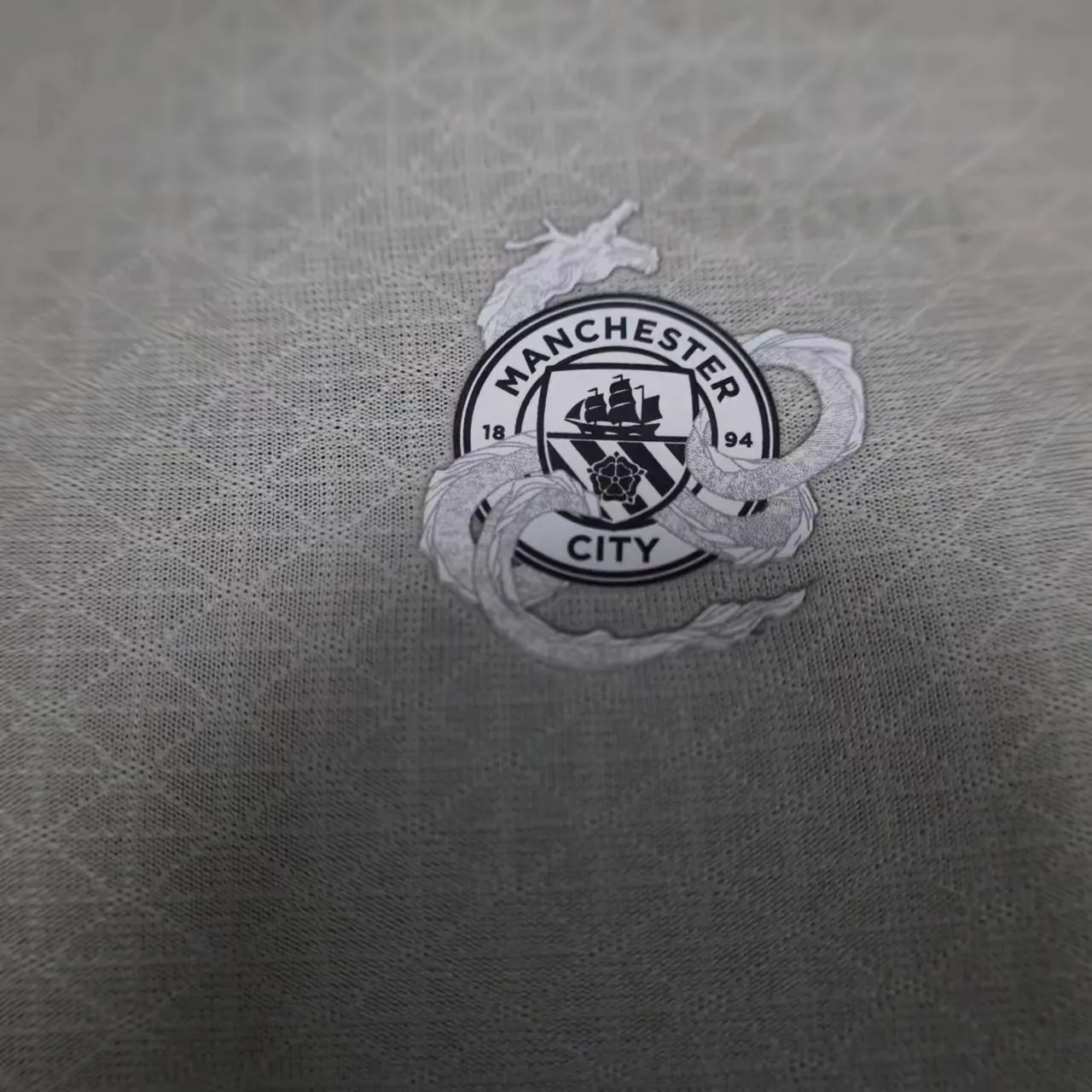 24/25 Players Manchester City Year of the Dragon Special Edition — 1/2