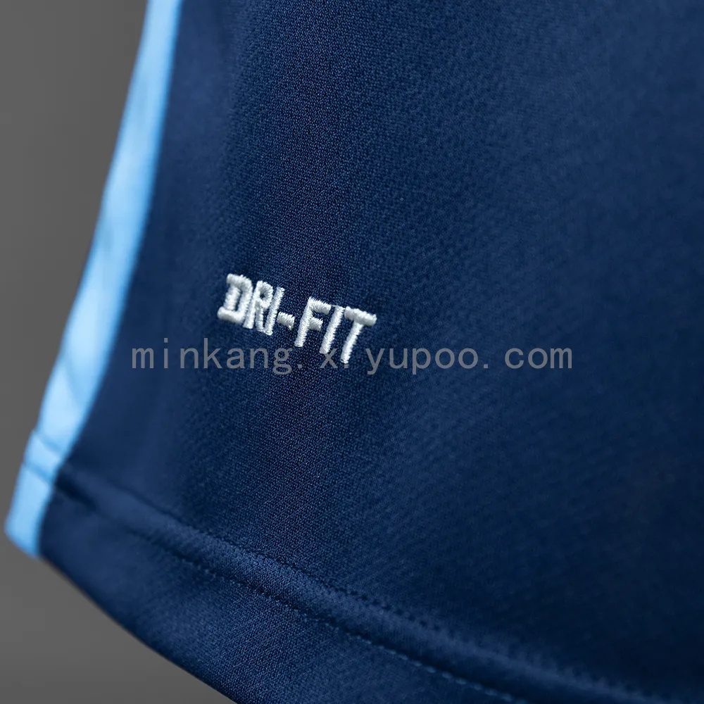 Retro Manchester City 15/16 Away — 1/2