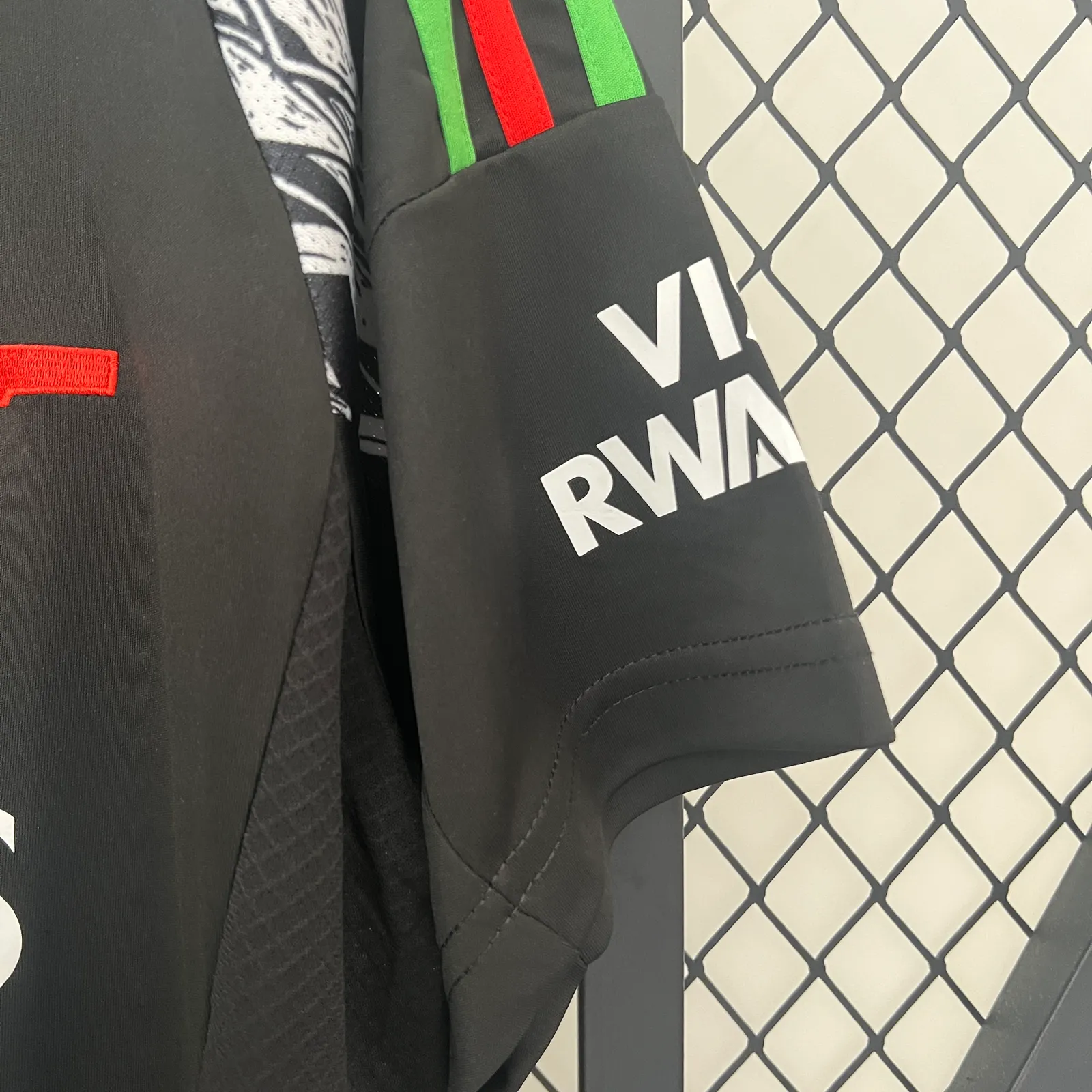 24/25 Arsenal away