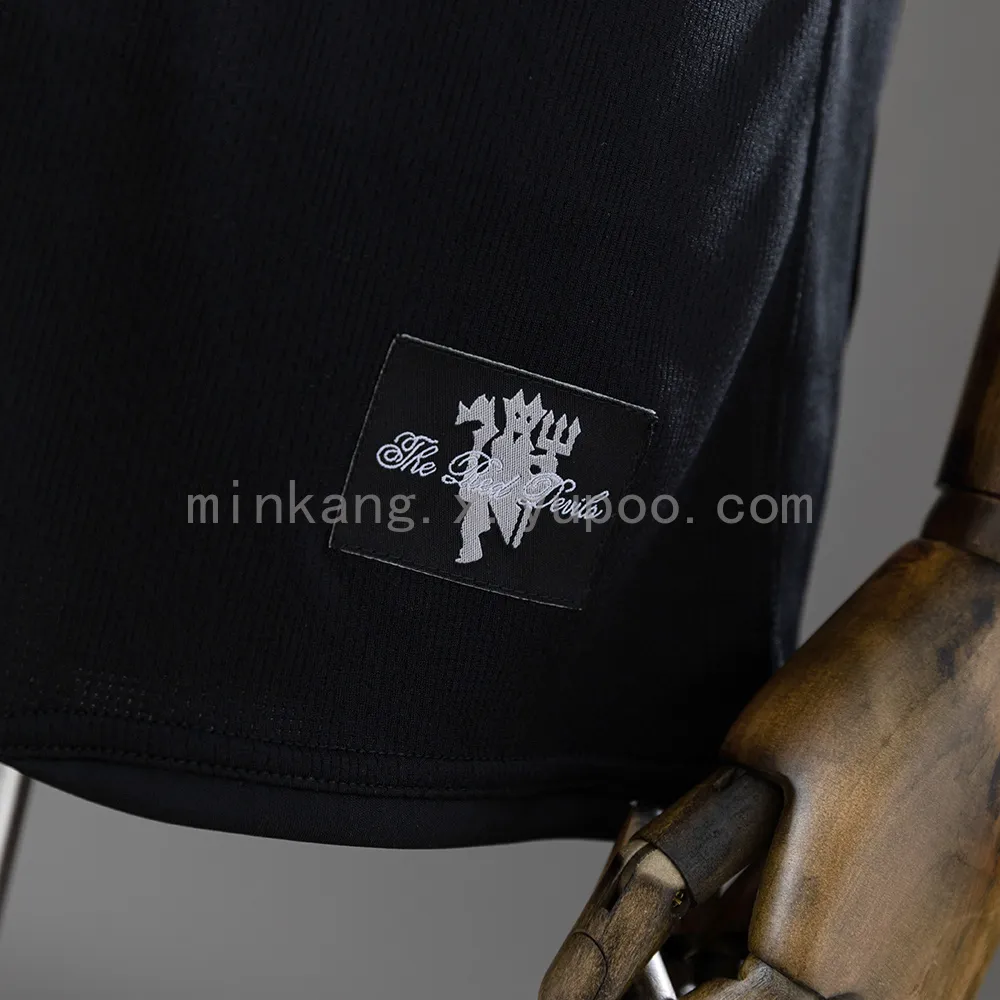 Retro M-U 07/08 Black