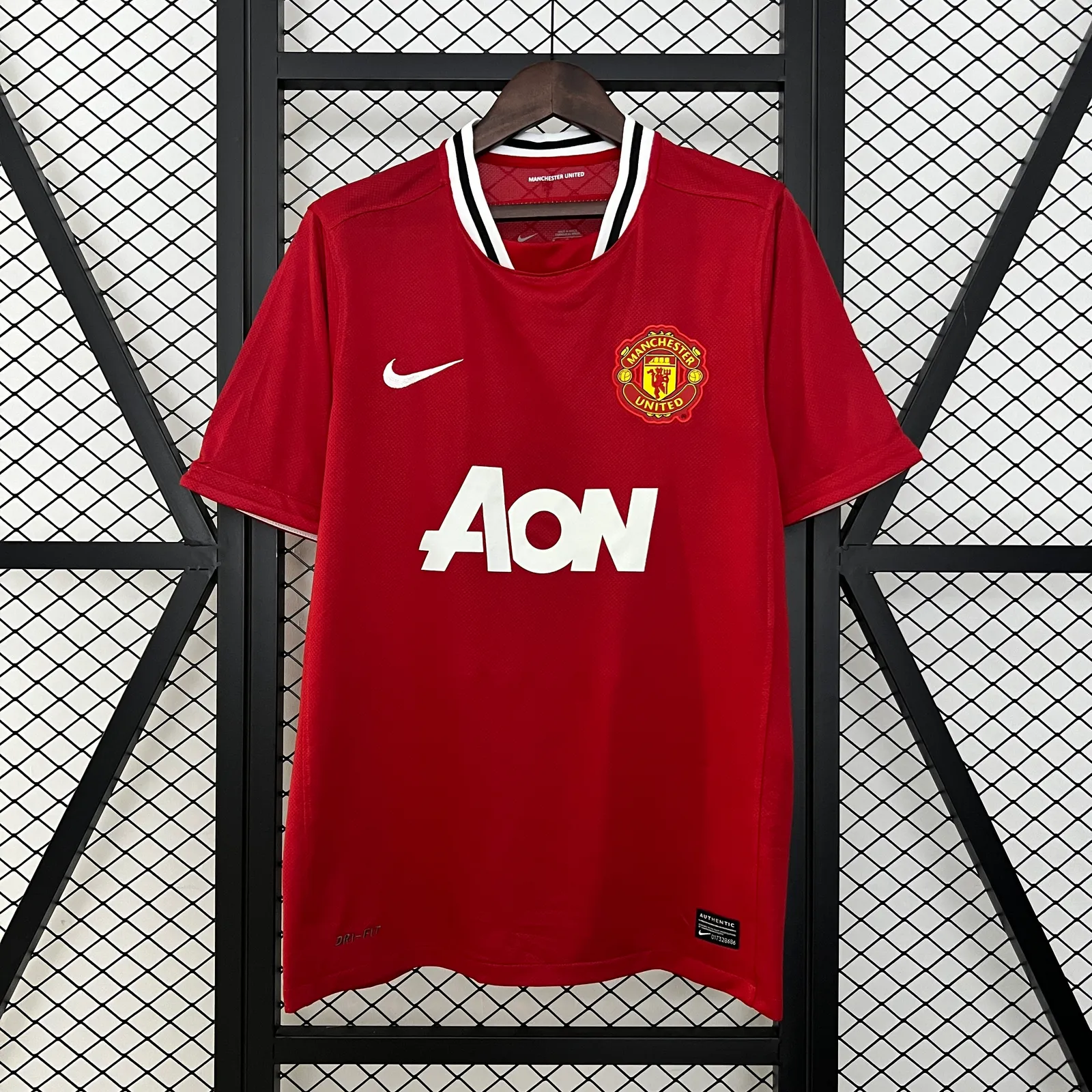 Retro M-U 11/12 Home — 2/2