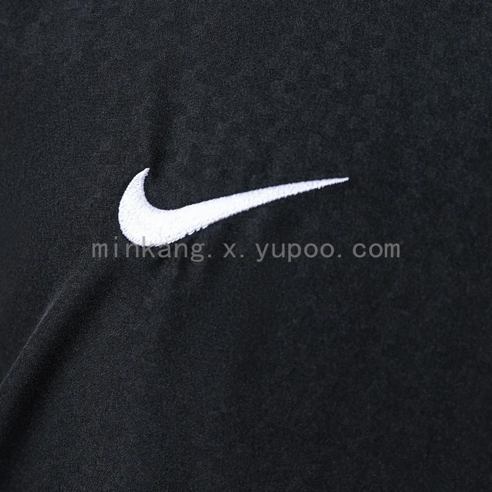 Retro M-U 03/05 Away — 2/2