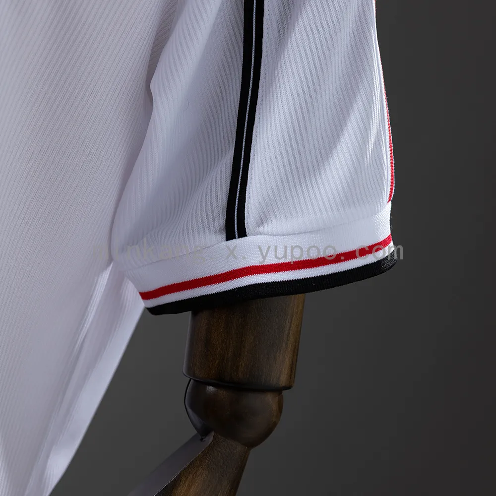 Retro 98/99 M-U Commemorative Edition — 1/2