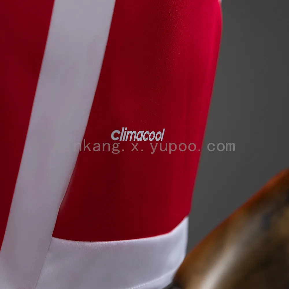 Retro Southampton 15/16 Home — 1/2