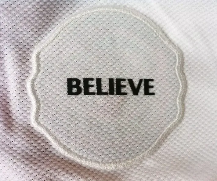 Retro M-U 10/11 Away