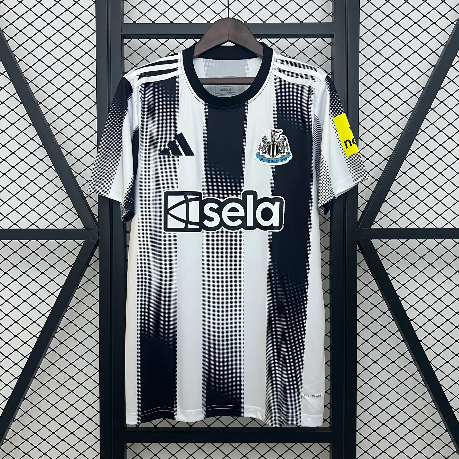 25/26 Newcastle United Special Edition — 1/2