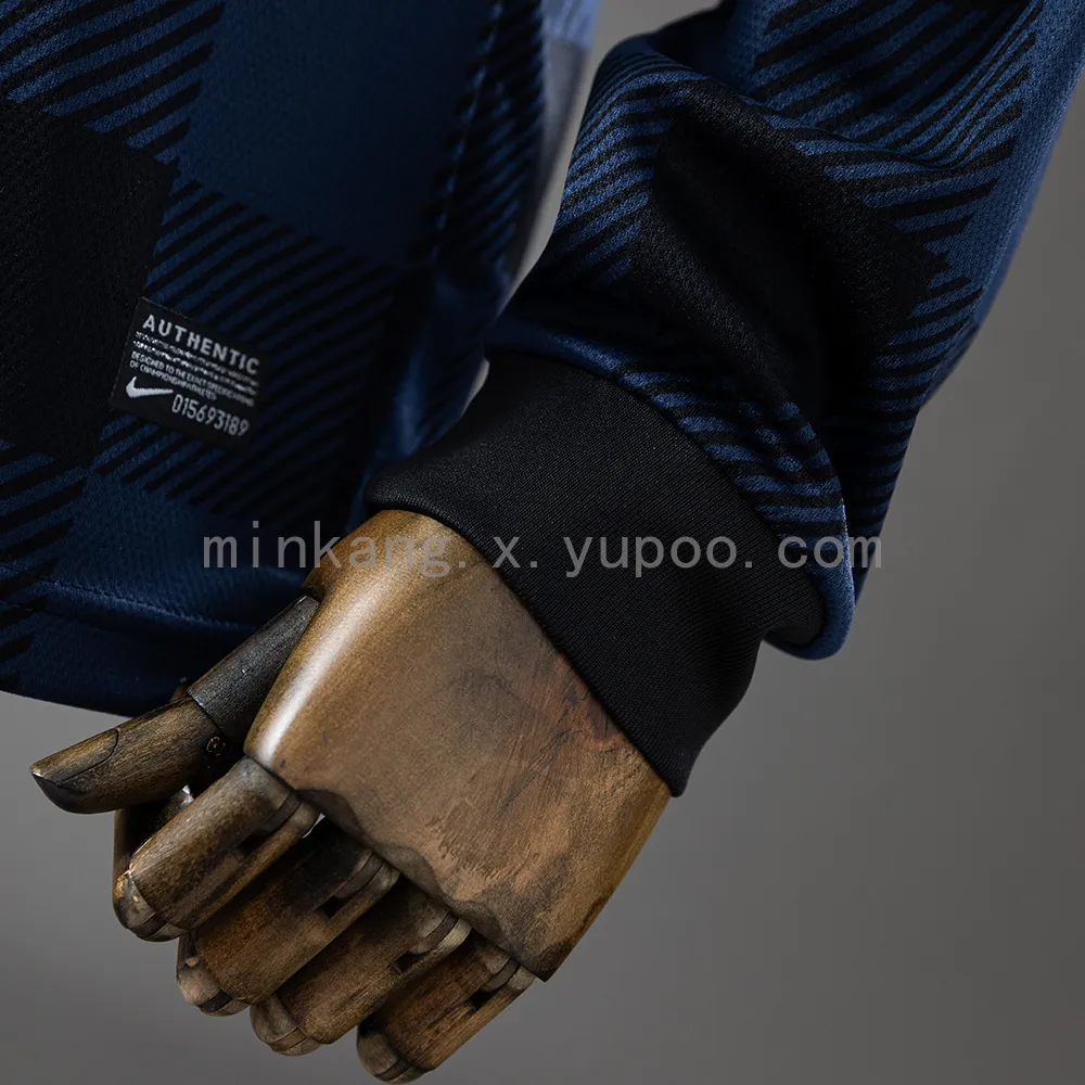 Retro Long Sleeve M-U 13/14 Black — 2/2