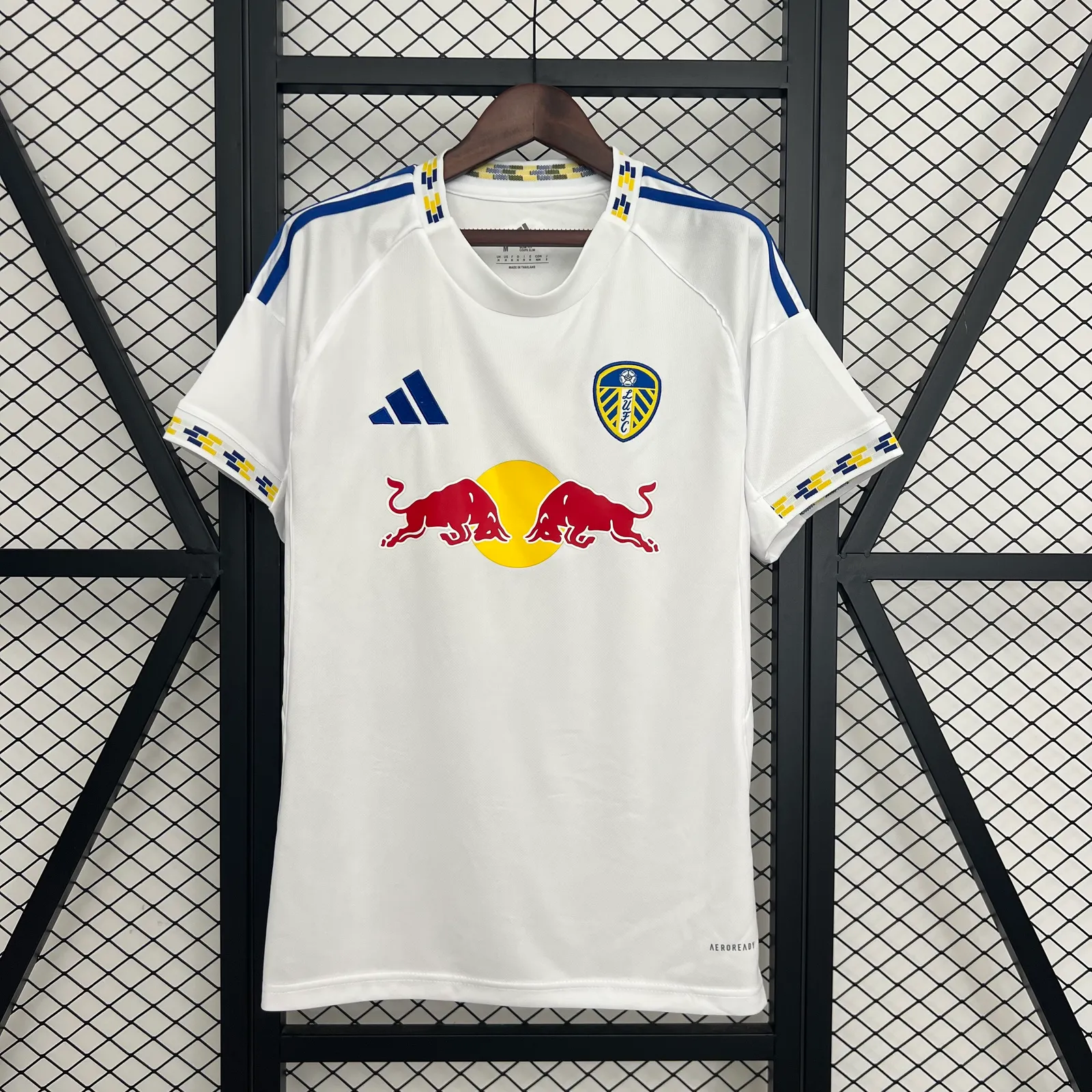 25/26 Leeds United Home — 1/2