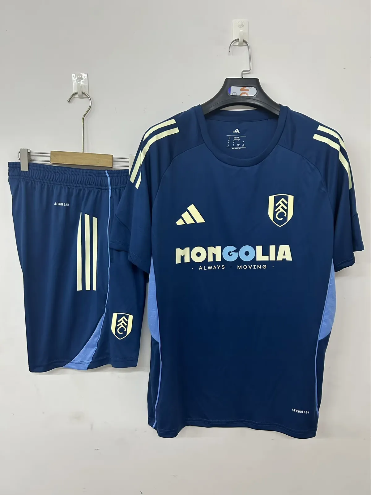 25/26 Fulham Training Jersey sapphire — 2/2