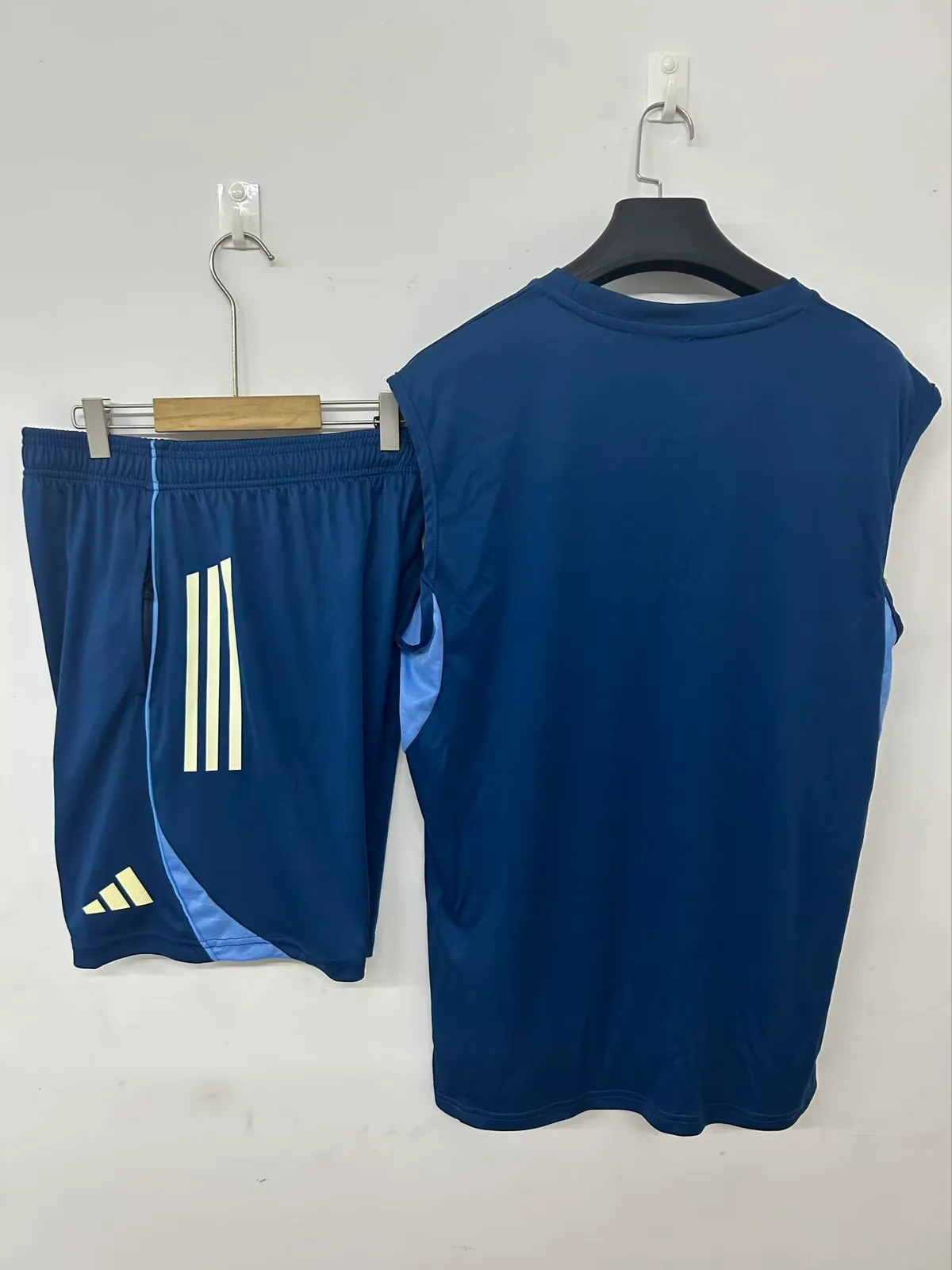 25/26 Fulham Training Jersey sapphire — 2/2