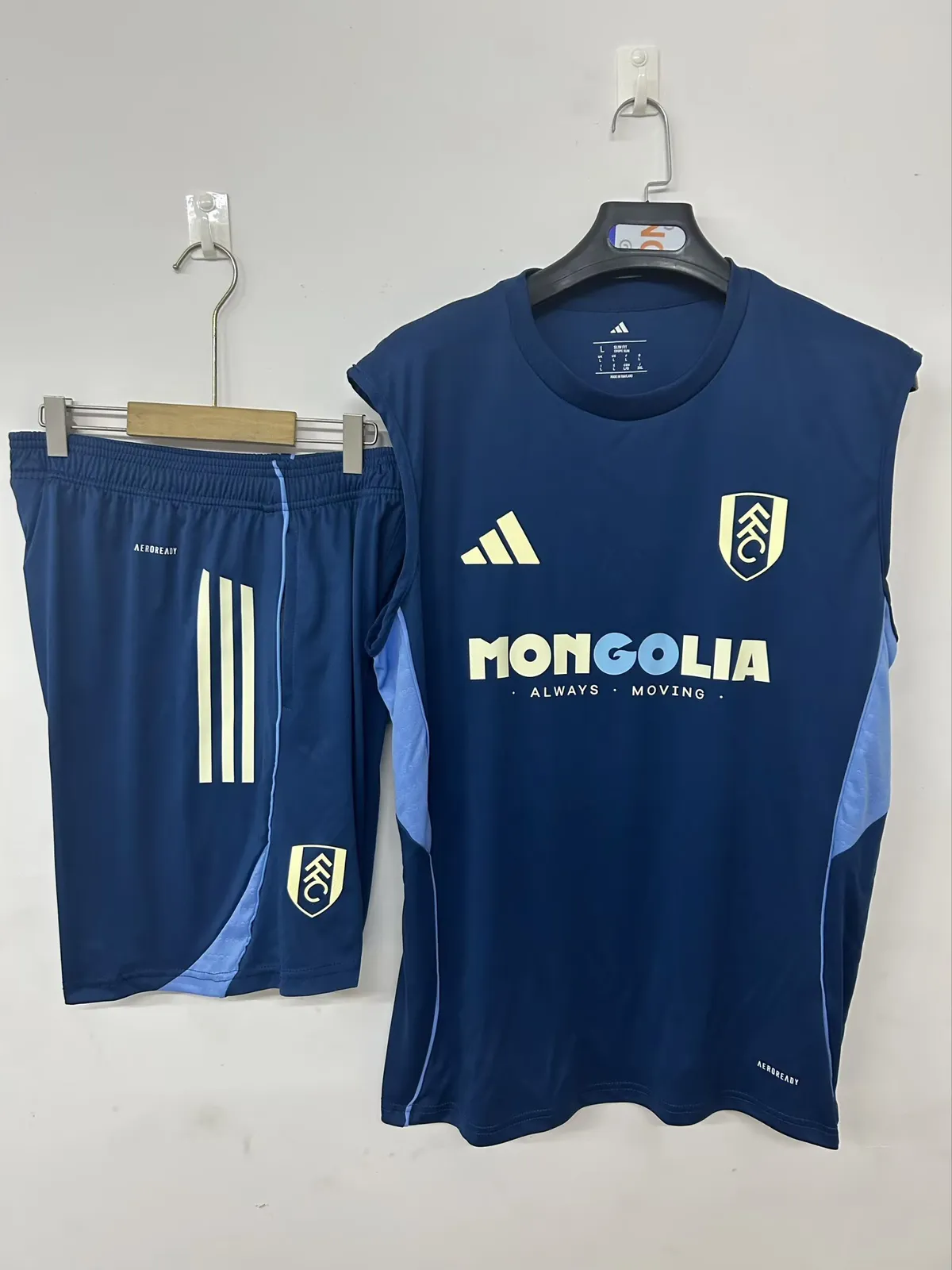25/26 Fulham Training Jersey sapphire