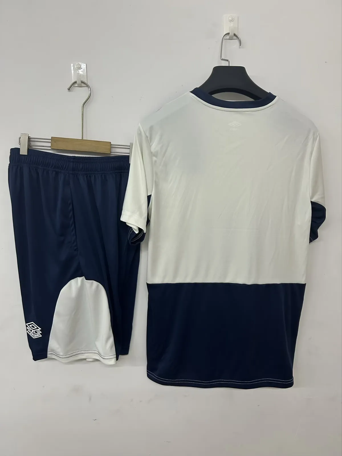 25/26 West Ham United training beige — 2/2