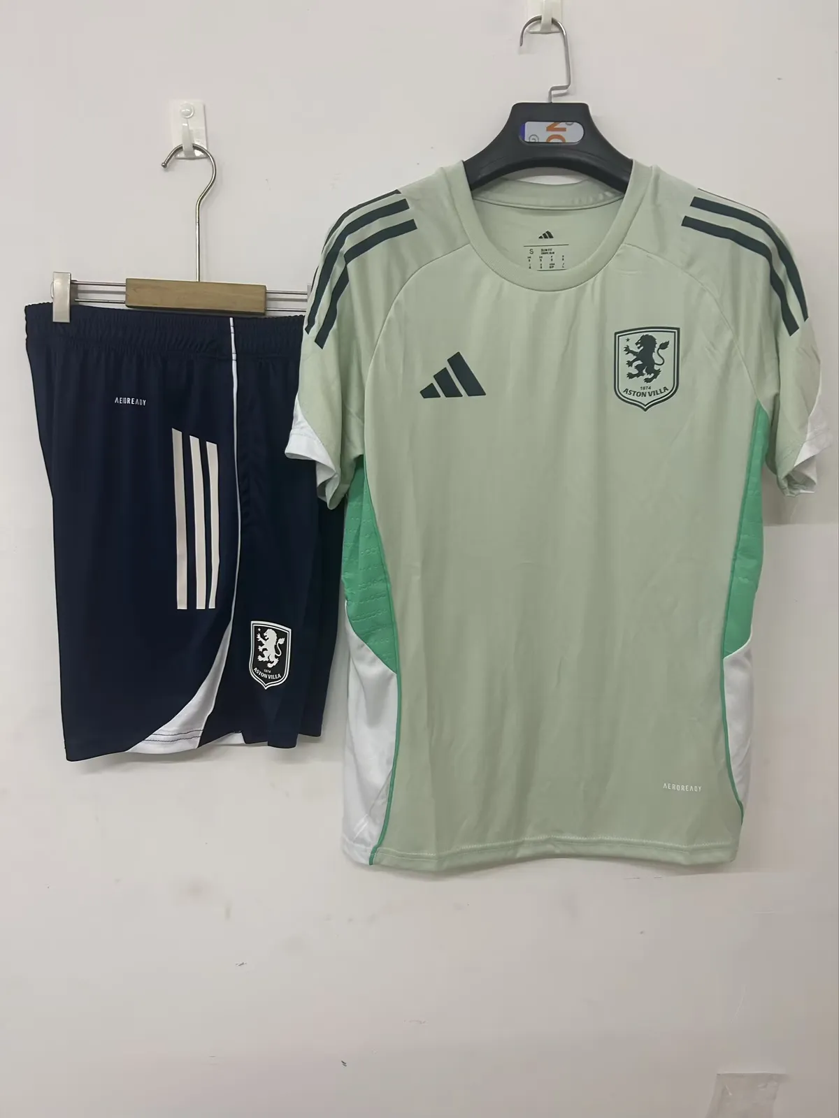 25/26 Aston Villa training jersey light green