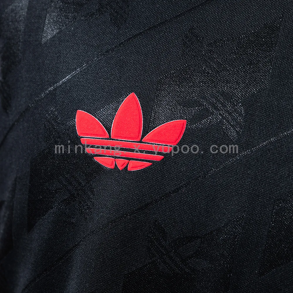 M-U Originals Black T-shirt — 2/2