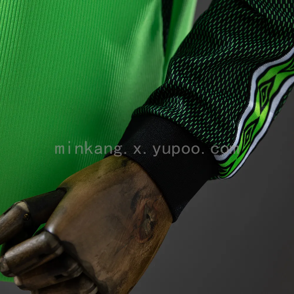 M-U 1998/99 Goalkeeper - Green Long Sleeve Retro Jersey
