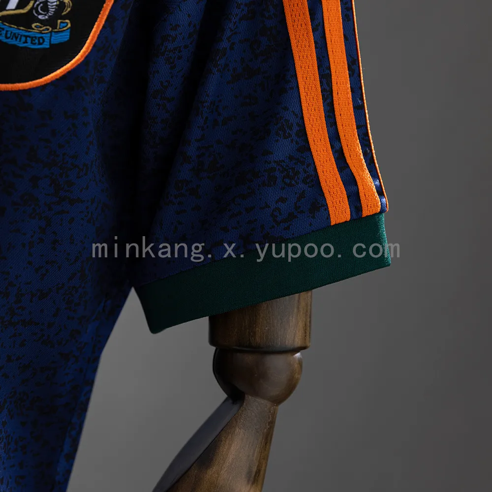 Newcastle United 1997/98 Away Retro Shirt