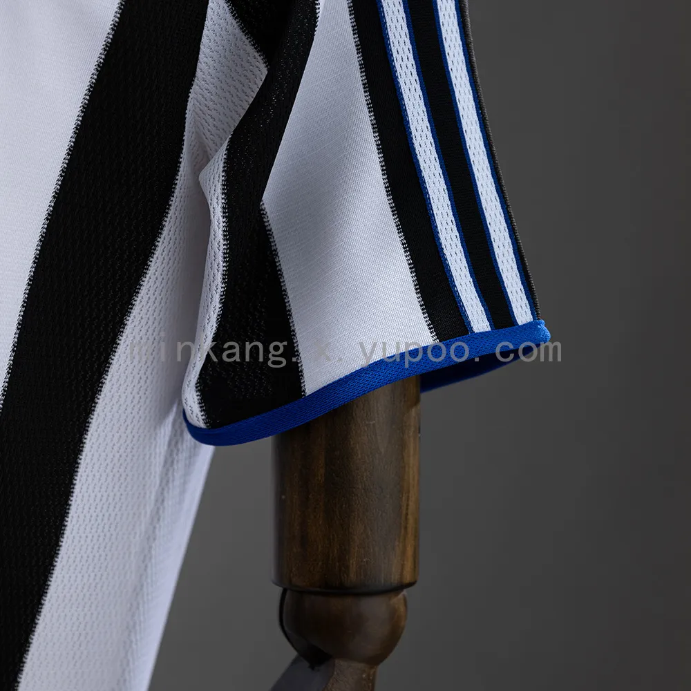 Newcastle United 1999/00 Home Retro Shirt — 2/2