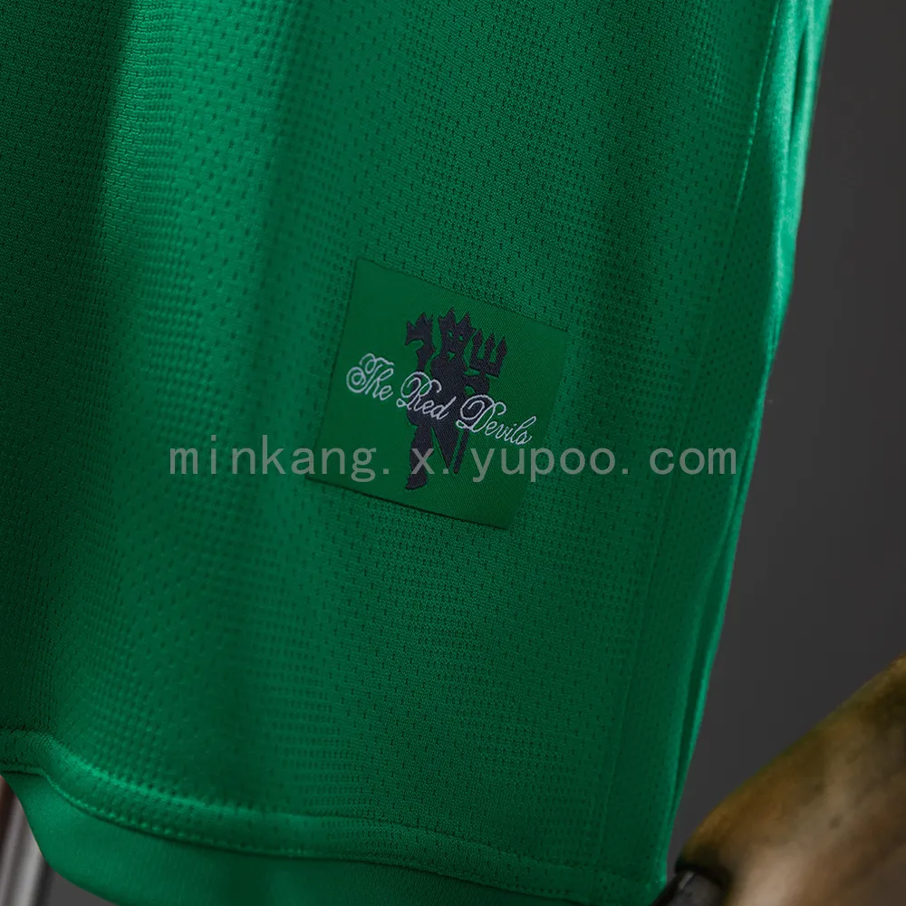 M-U 07/08 Goalkeeper Retro Jersey — 2/2