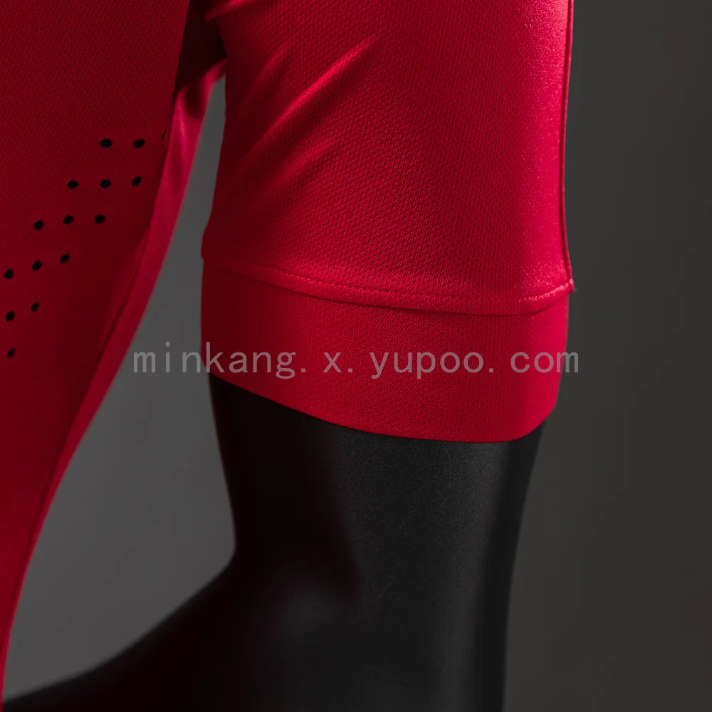 M-U 2013/14 Player Version Retro Home Jersey — 2/2