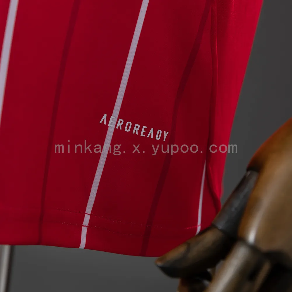 Nottingham Forest 25/26 Home Jersey — 1/2