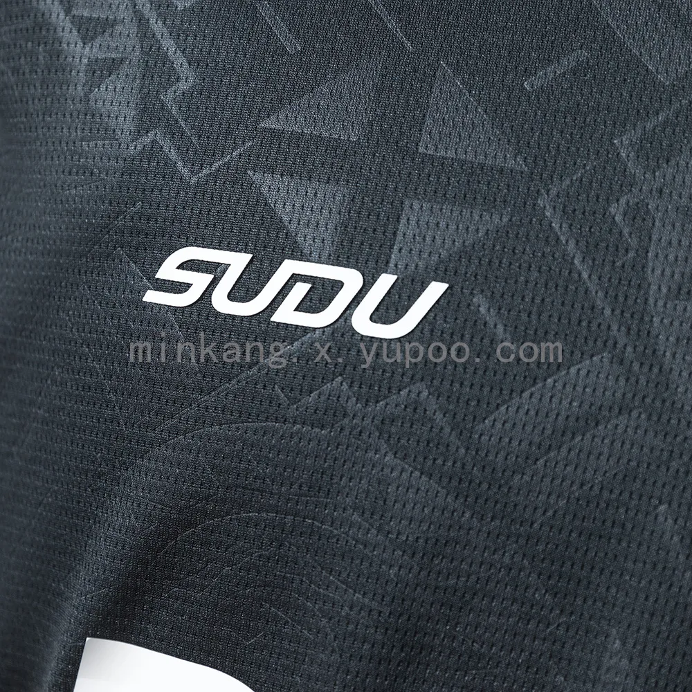 Wolves 25/26 Goalkeeper Jersey Black — 2/2