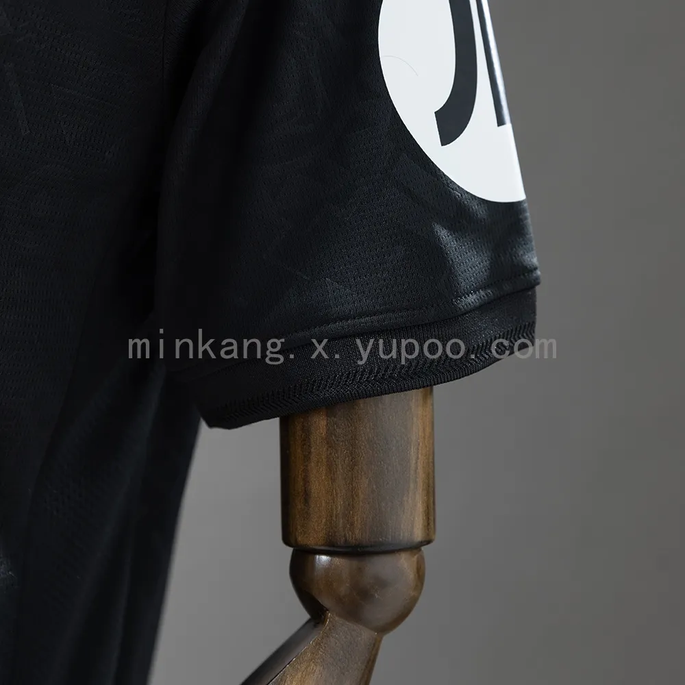 Wolves 25/26 Goalkeeper Jersey Black