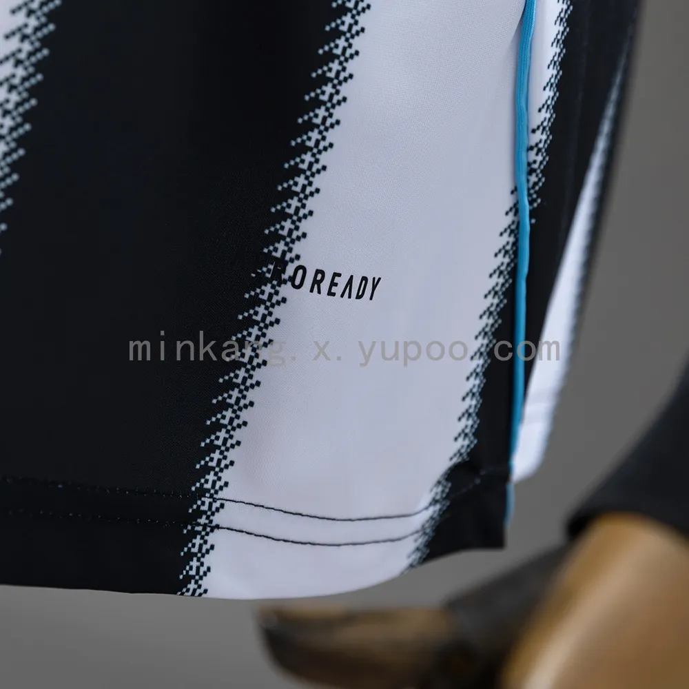 Newcastle United 25/26 Home Long Sleeve Jersey