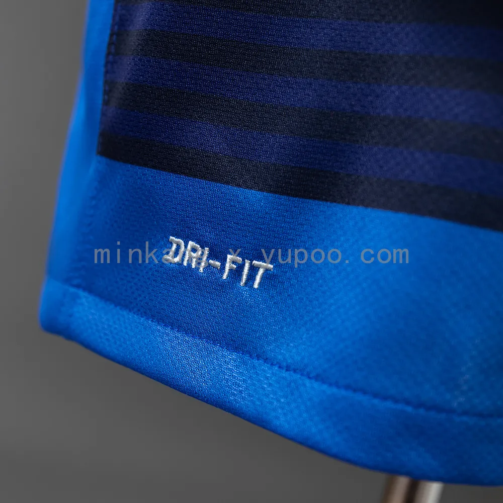 M-U 11/12 Away Retro Jersey