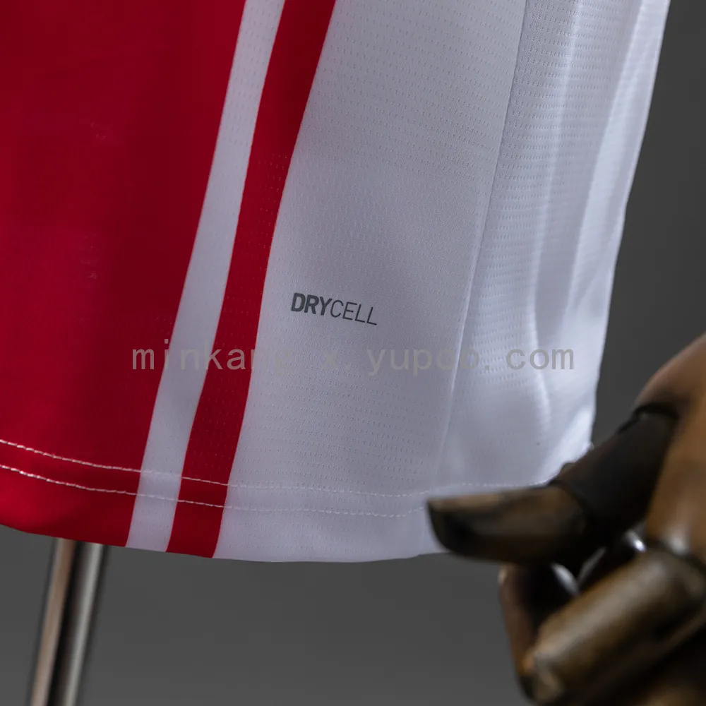 Southampton 25/26 Home Jersey — 2/2