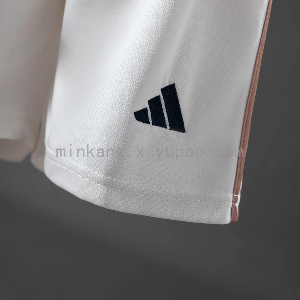 Nottingham Forest 25/26 Away Kids Jersey Size: 16-28 — 2/2