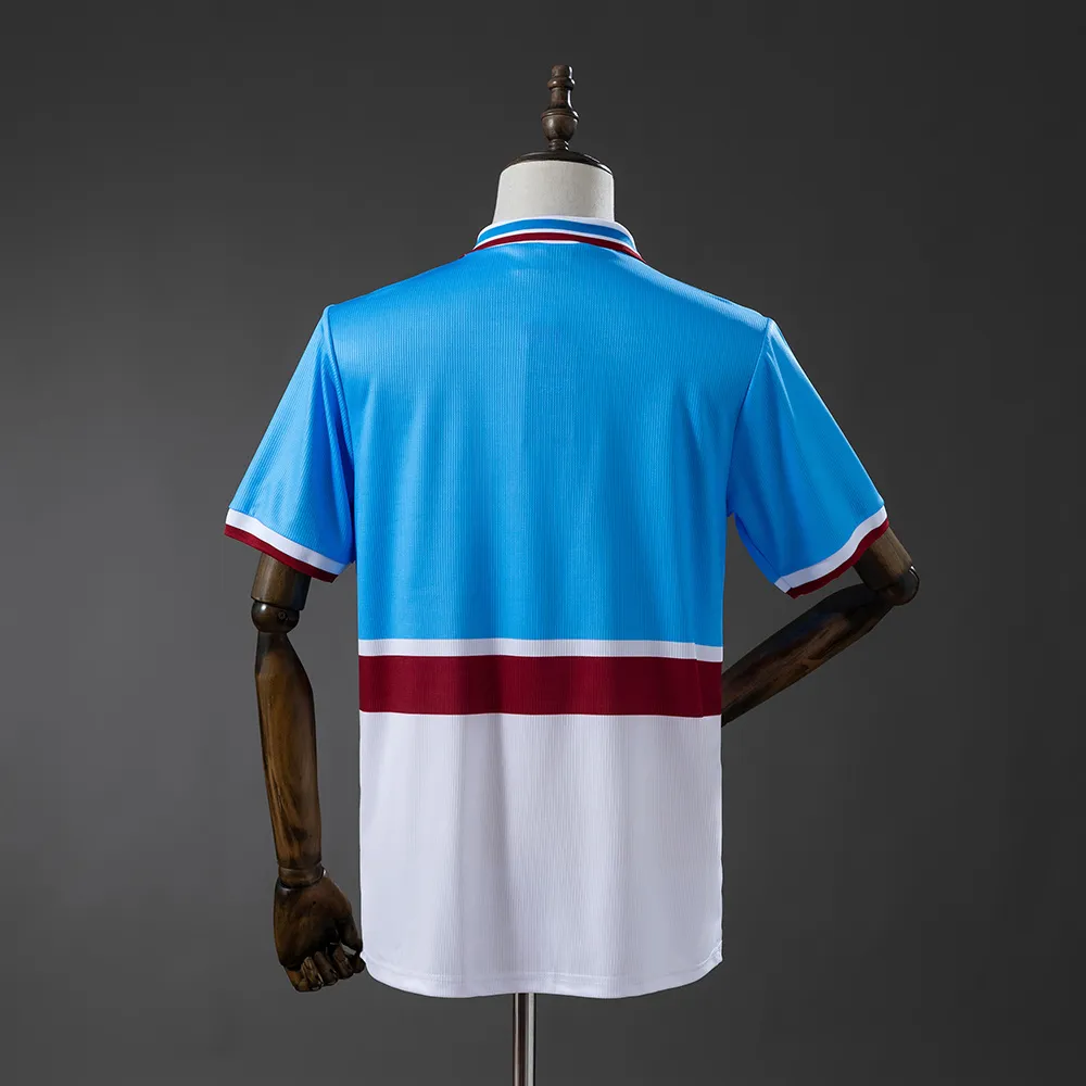 Aston Villa 97/98 Away Retro Jersey — 2/2