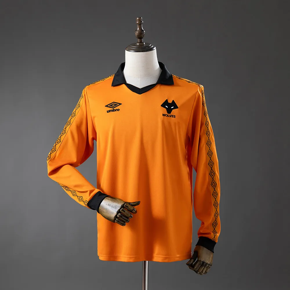 Wolves 80/81 Home Long-Sleeve Retro Jersey — 2/2