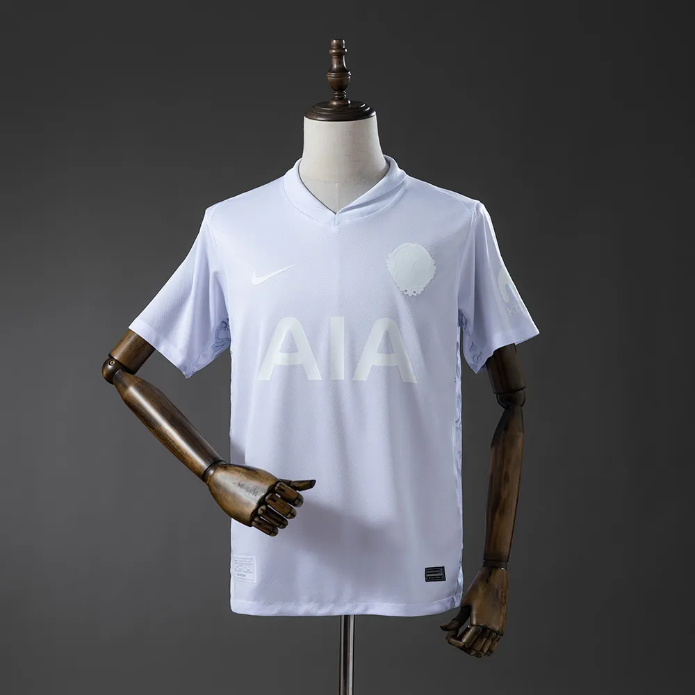 Tottenham Hotspur 125th Anniversary White Jersey — 2/2