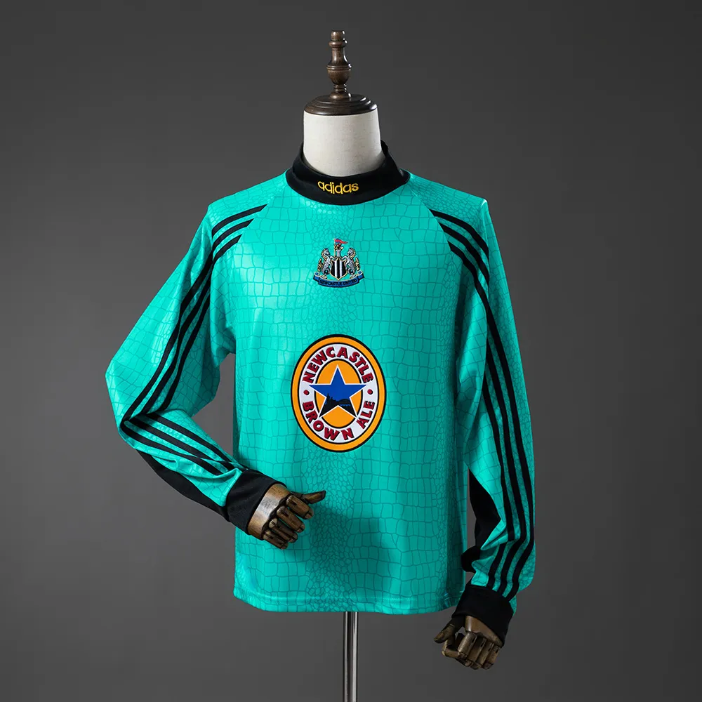 Newcastle United 97/98 Goalkeeper Retro Long-Sleeve Jersey — 1/2