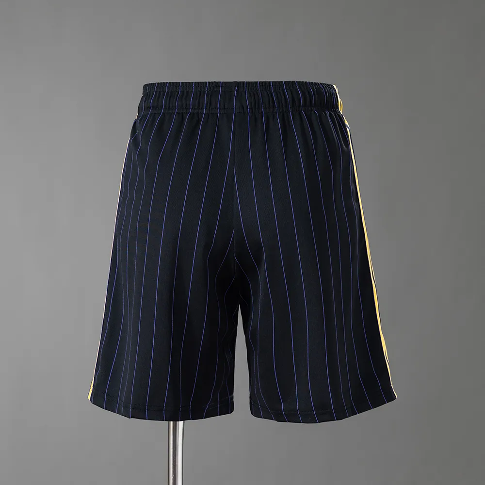 M-UTerrace Icons Shorts Black — 1/2