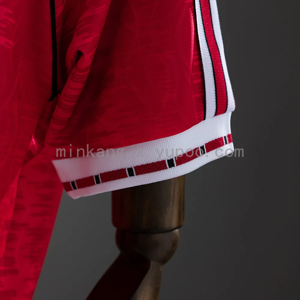 Retro 90/92 M-U home