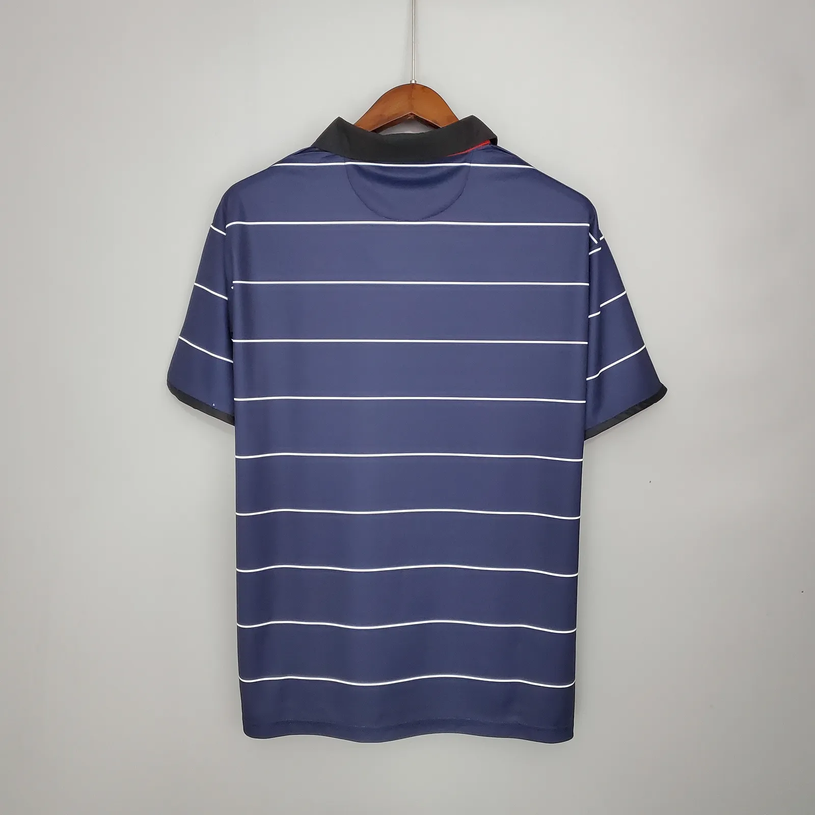 Retro M-U99/00 away — 1/2