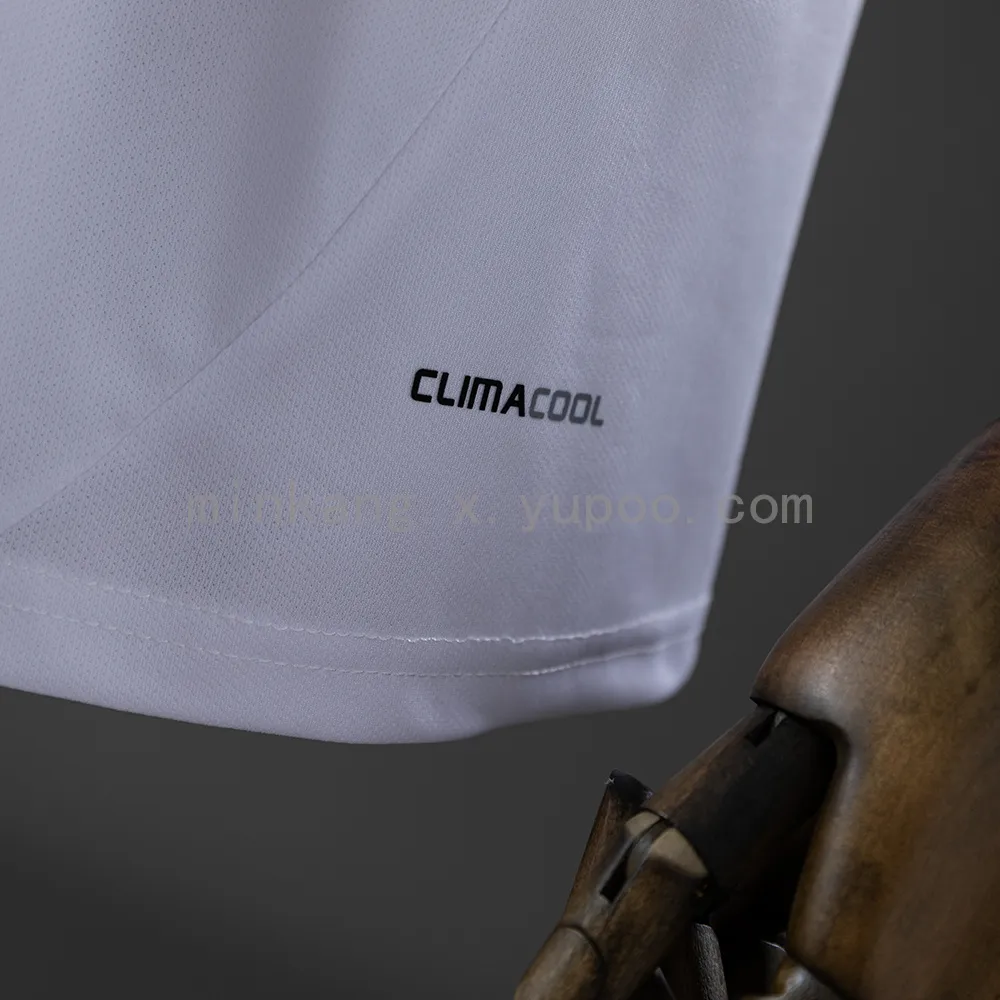 Retro Chelsea 12/13 away